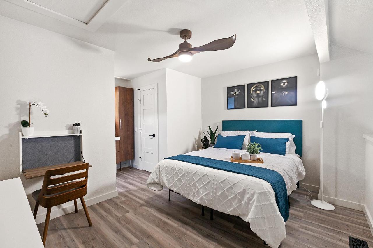 Contemporary Couples Getaway Near Austin Favorites - Loft 21 Apartment Ngoại thất bức ảnh