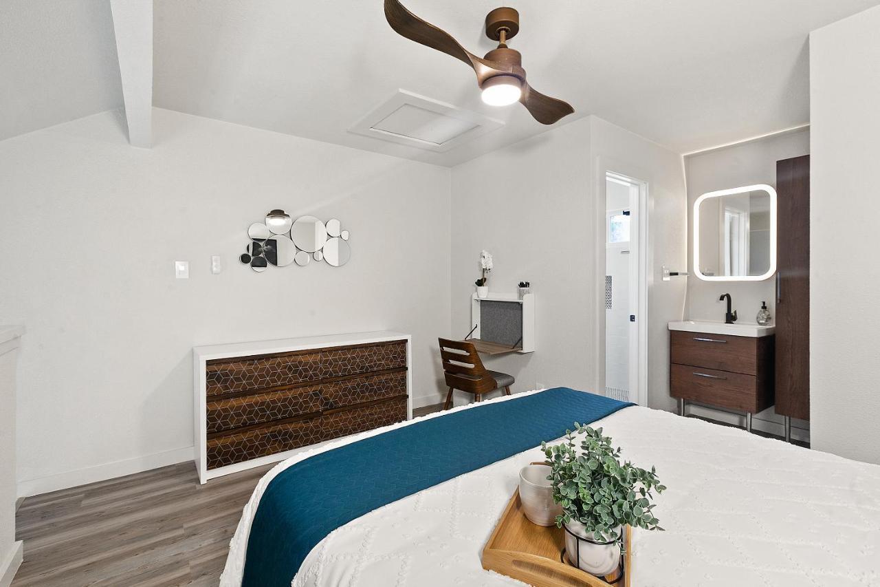 Contemporary Couples Getaway Near Austin Favorites - Loft 21 Apartment Ngoại thất bức ảnh